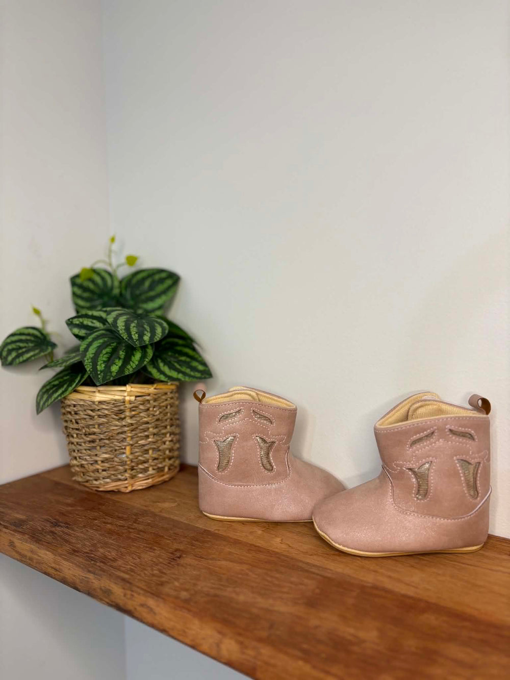 Little Wanderer Boots Pink - close up