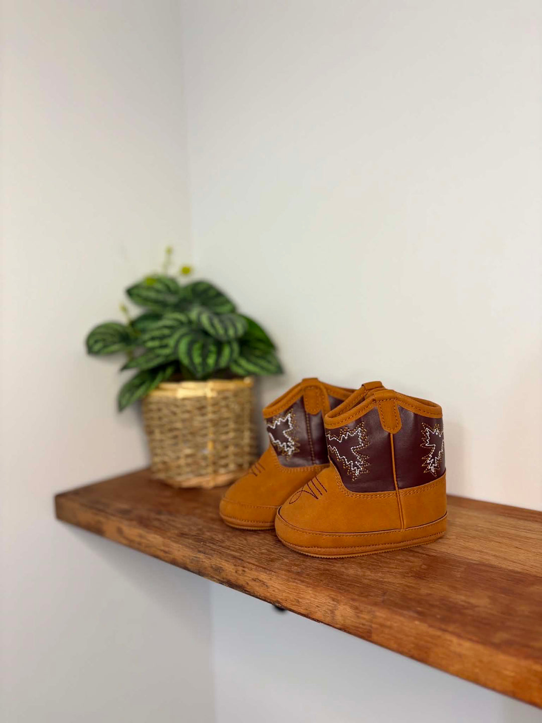 Little Wanderer Boots Light Brown - lifestyle photo