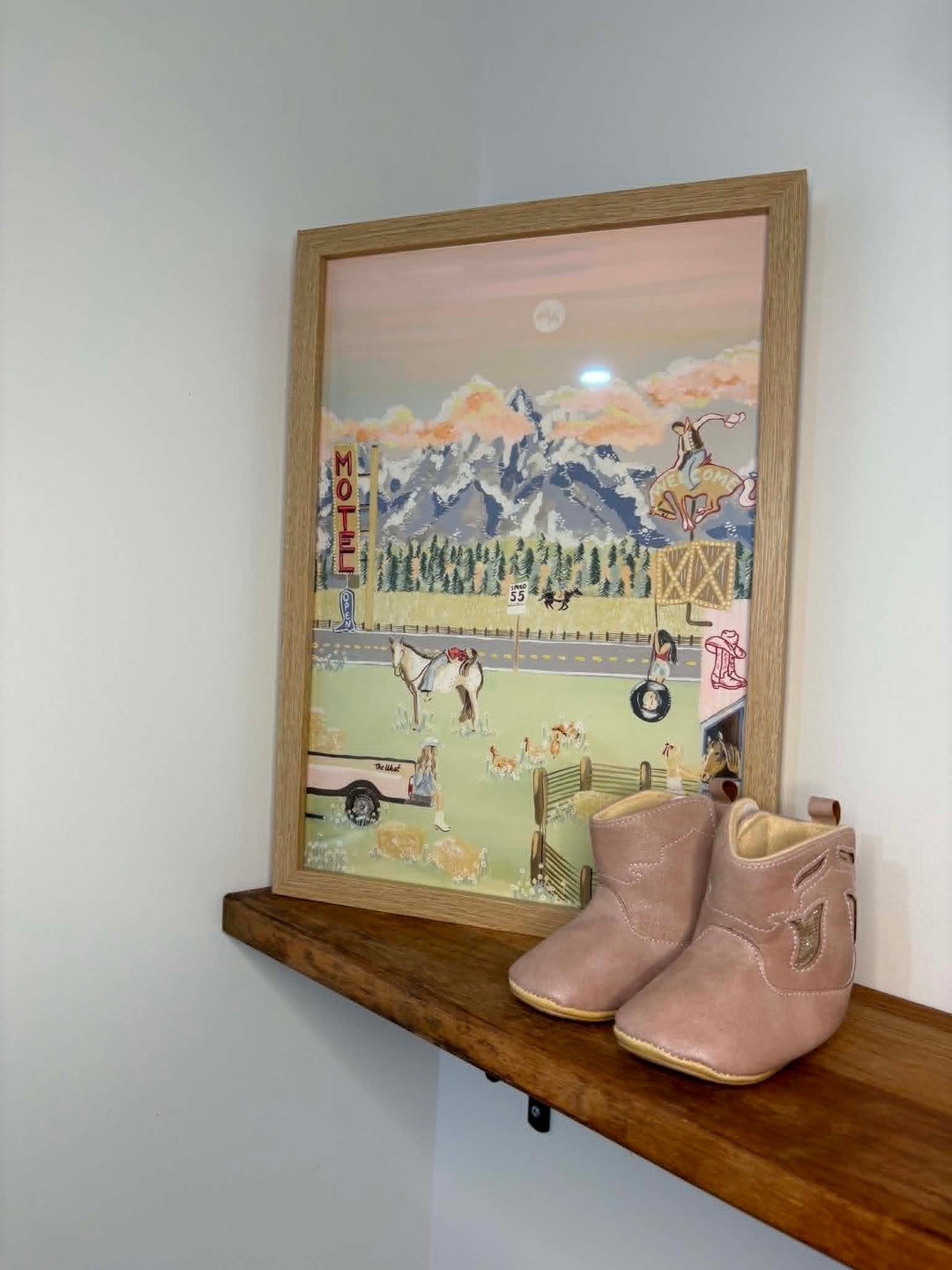 Little Wanderer Boots Pink - lifestyle photo with art